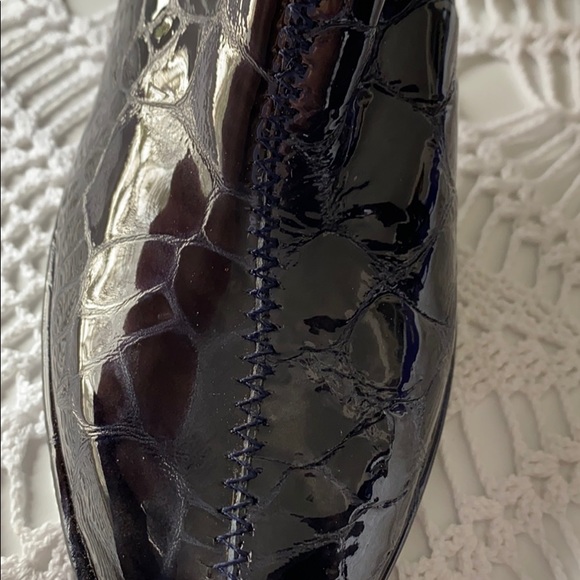 Stuart Weitzman boots - Picture 6 of 6